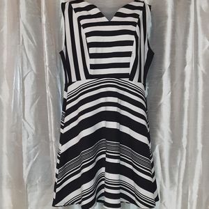 Torrid Black White Striped Dress Size 2 (18/20) Knee Length Fit & Flare